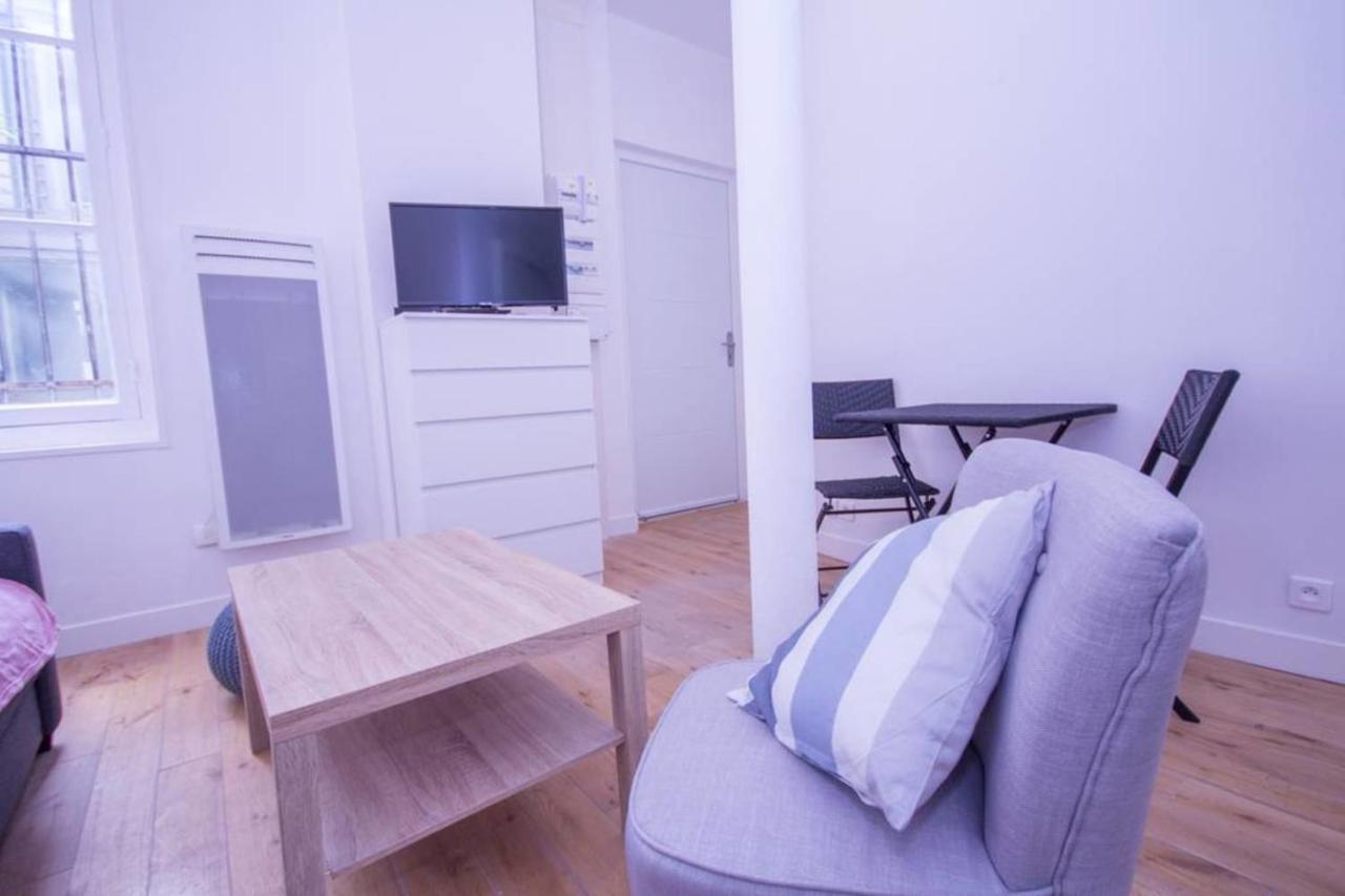 Superb Quiet And Comfortable Studio Apartment ปารีส ภายนอก รูปภาพ